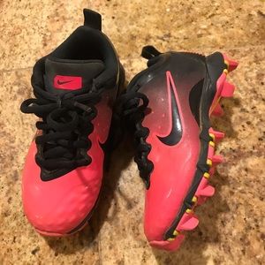 Nike girls softball cleats